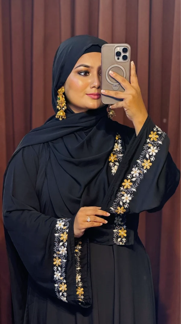 Elegant Embroidered Zainab Abaya - Image 2